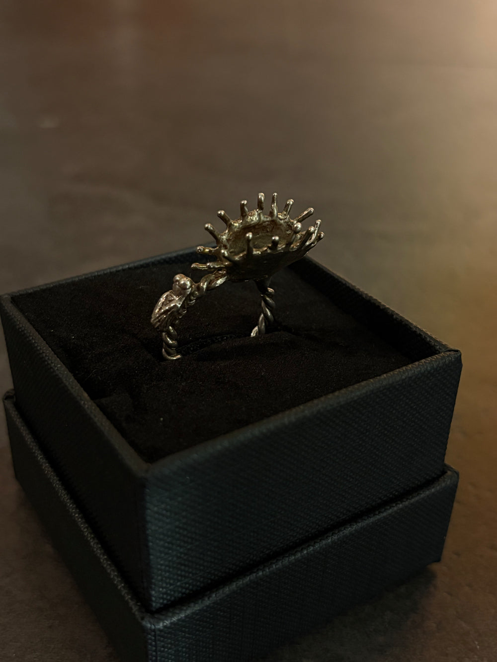 Anello scultura Flytrap