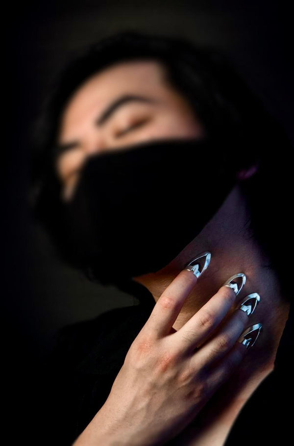 Pantera - anello regolabile - Breccia Studio - unghie gioiello
